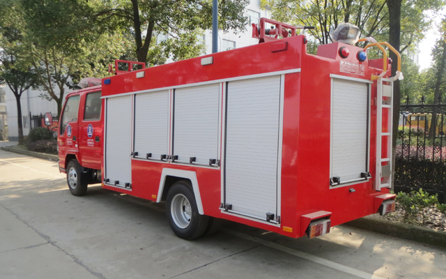 消防車 消防車