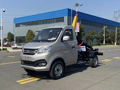 ��(gu��)���L(zh��ng)������ʽ����܇(ch��) 3����С����ʽ����܇(ch��)�S��ֱ�N(xi��o)-����ӯͨ
